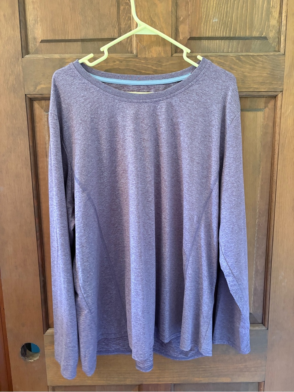 Women’s Relaxed Long-Sleeve Tee in Lavender Purple